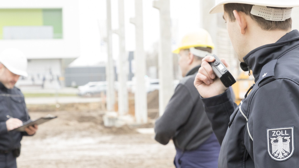 Zoll entdeckt neun illegale Arbeiter auf Merseburger Baustelle