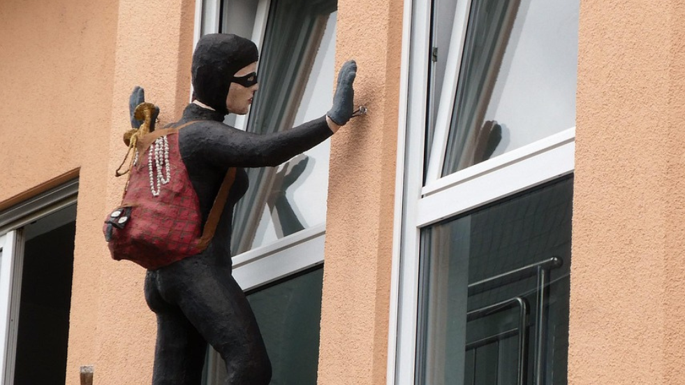 Ungebetener Besucher auf dem Balkon – versuchter Einbruch in Merseburg