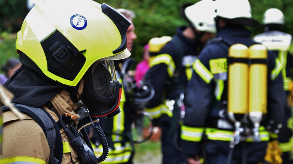 Dachstuhlbrand in Merseburg – Gebäude einsturzgefährdet