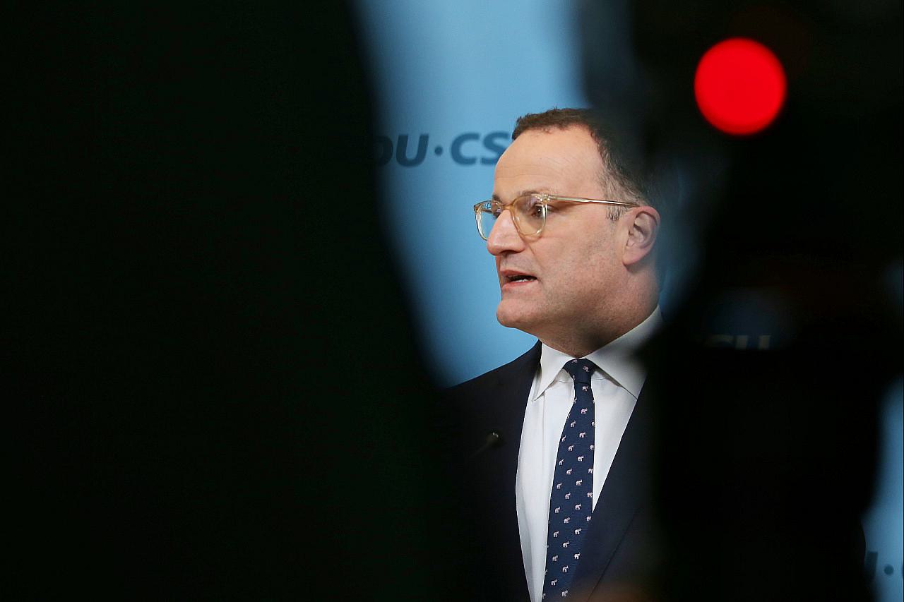 Schwarz-rote Koalition plant Reformen in drei Schritten: Finanzen, Steuern und Rente im Fokus