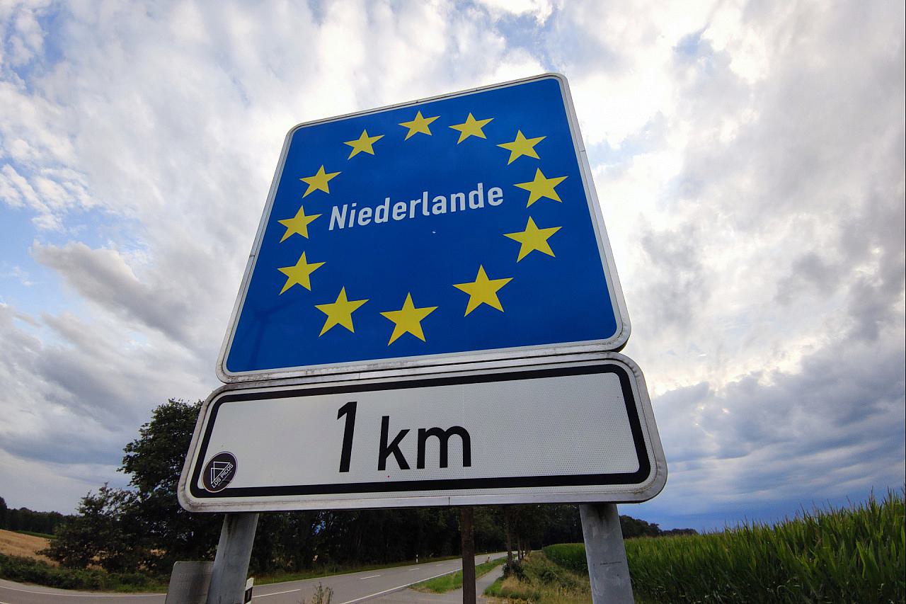 Deutschland und Niederlande beschleunigen Rückführungen und vertiefen Grenz-Zusammenarbeit
