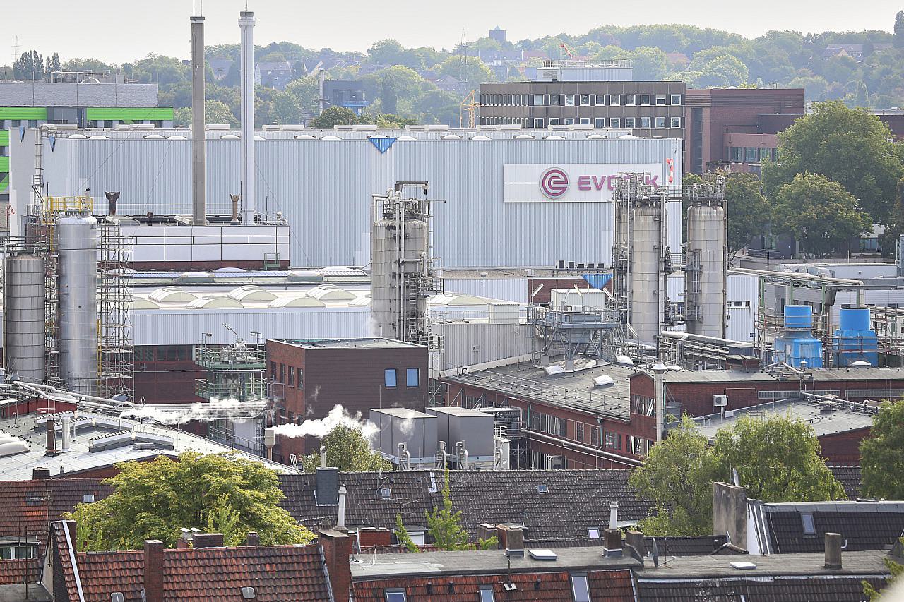 Ifo-Chef Fuest bewertet Tarifabschluss in Chemie- und Pharmaindustrie als moderaten Inflationsausgleich