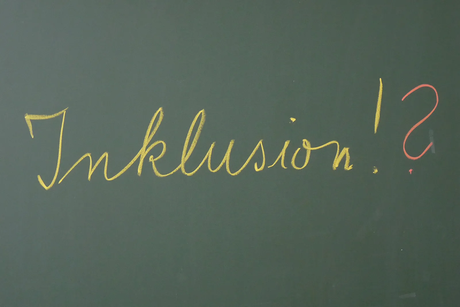 Wie fühlt sich der Alltag im Rollstuhl an? Zwei Aktionstage in Merseburg machen es erlebbar