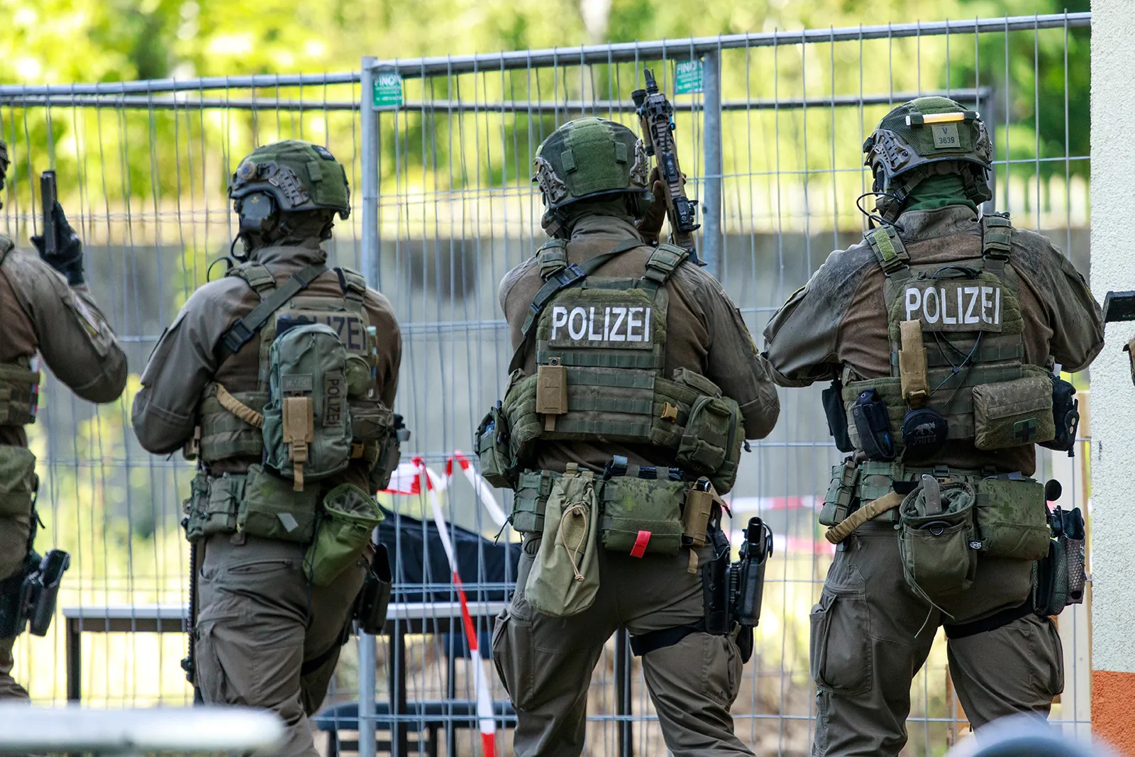 Stundenlanger Polizeieinsatz in Merseburg – LKA-Spezialkräfte greifen in der Nacht zu